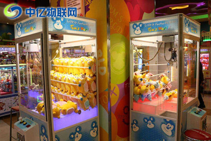 該如何運(yùn)用物聯(lián)網(wǎng)卡突破娃娃機(jī)的痛點(diǎn)？